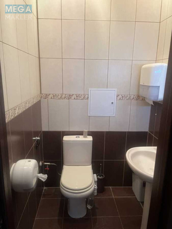 Оренда комерційної нерухомості, 16&nbsp;кв.м, <a class="location-link" href="/kiev/" title="Недвижимость Київ">Київ</a>, <a class="location-link" href="/kiev/dneprovskij/" title="Недвижимость Дніпровський район">Дніпровський р-н</a>, Дніпровська наб., 1 (изображение 8)