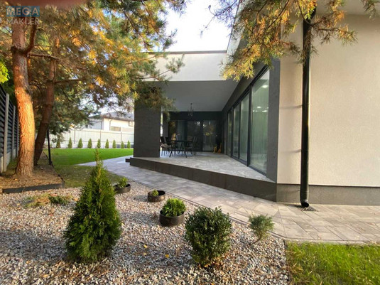 Продаж дома, 1&nbsp; поверх, 200&nbsp;кв.м, 4&nbsp;кімнати, ділянка 8&nbsp;соток, <a class="location-link" href="/gnedin/" title="Недвижимость Гнідін">Гнідин</a>, Юности, 15в (изображение 4)