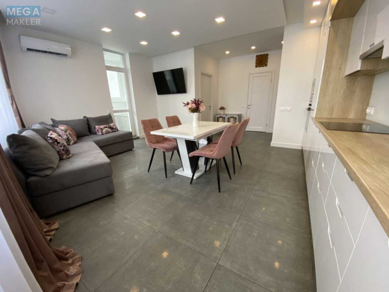 Продаж 4 кімнатної квартири (122/67/23), 25 пов. 26 пов. будинку, <a class="location-link" href="/kiev/" title="Недвижимость Київ">Київ</a>, <a class="location-link" href="/kiev/darnickij/" title="Недвижимость Дарницький район">Дарницький р-н</a>, Харьковское шоссе, 188 (изображение 2)