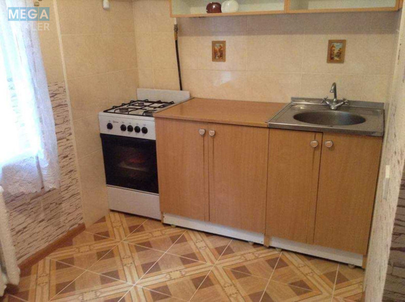 Оренда 2 кімнатної квартири, <a class="location-link" href="/kiev/" title="Недвижимость Київ">Київ</a>, <a class="location-link" href="/kiev/podolskij/" title="Недвижимость Подільський район">Подільський р-н</a>, Краснопольская ул., 21 (изображение 14)