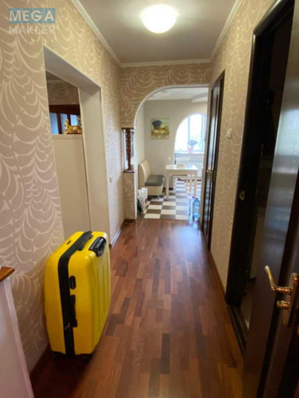 Оренда 3 кімнатної квартири, <a class="location-link" href="/kiev/" title="Недвижимость Київ">Київ</a>, <a class="location-link" href="/kiev/darnickij/" title="Недвижимость Дарницький район">Дарницький р-н</a>, Ревуцького вул., 8 (изображение 4)