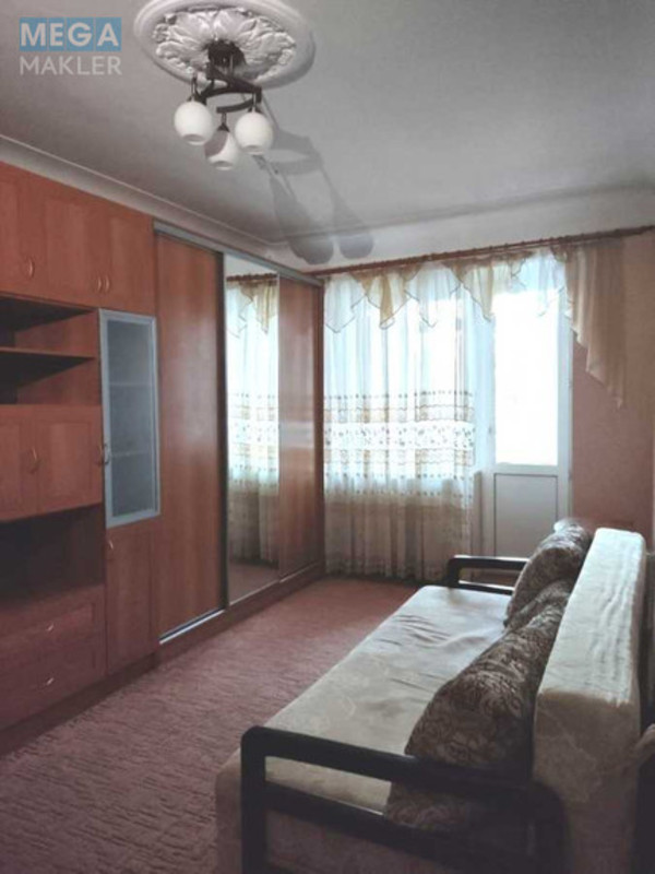 Оренда 1 кімнатної квартири, <a class="location-link" href="/kiev/" title="Недвижимость Київ">Київ</a>, <a class="location-link" href="/kiev/pecherskij/" title="Недвижимость Печерський район">Печерський р-н</a>, Чешская ул., 3 (изображение 2)