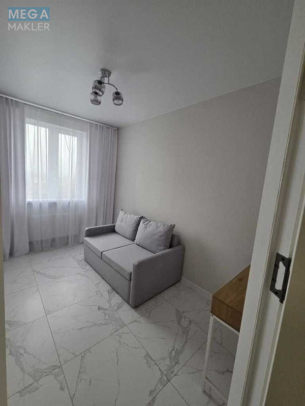 Оренда 3 кімнатної квартири, <a class="location-link" href="/odessa/" title="Недвижимость Одеса">Одеса</a>, <a class="location-link" href="/odessa/suvorovskij/" title="Недвижимость Суворовський район">Суворовський р-н</a>, Штилевая, 1 (изображение 10)