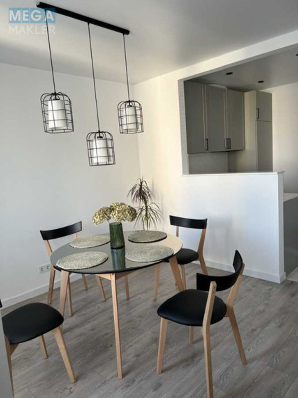 Оренда 2 кімнатної квартири, <a class="location-link" href="/kiev/" title="Недвижимость Київ">Київ</a>, <a class="location-link" href="/kiev/svyatoshinskij/" title="Недвижимость Святошинський район">Святошинський р-н</a>, Івана Крамського вул., 9 (изображение 3)