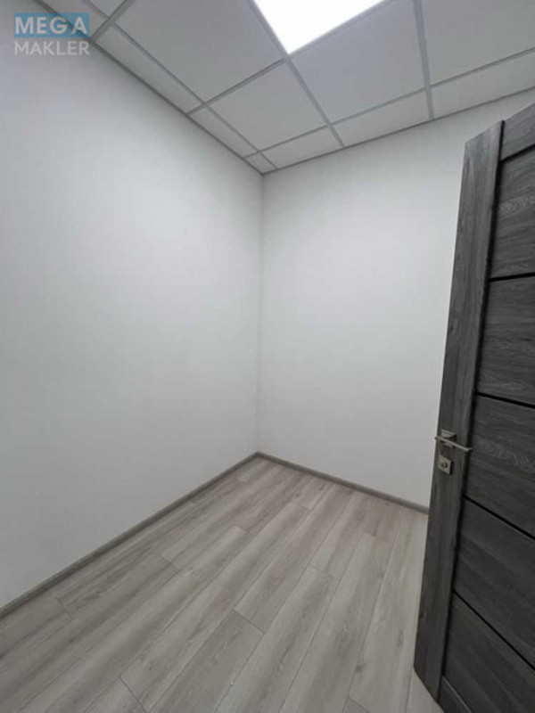 Оренда 1 кімнатної квартири, <a class="location-link" href="/kiev/" title="Недвижимость Київ">Київ</a>, <a class="location-link" href="/kiev/podolskij/" title="Недвижимость Подільський район">Подільський р-н</a>, Глубочицкая ул., 17 (изображение 10)