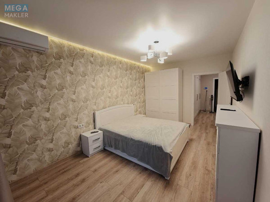 Оренда 1 кімнатної квартири, <a class="location-link" href="/kiev/" title="Недвижимость Київ">Київ</a>, <a class="location-link" href="/kiev/dneprovskij/" title="Недвижимость Дніпровський район">Дніпровський р-н</a>, Князя Романа Мстиславича ул., 28А (изображение 3)