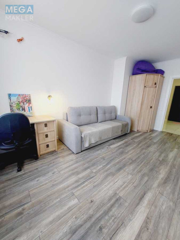 Продаж 2 кімнатної квартири (70/36/12), 12 пов. 16 пов. будинку, <a class="location-link" href="/kiev/" title="Недвижимость Київ">Київ</a>, <a class="location-link" href="/kiev/solomenskij/" title="Недвижимость Солом'янський район">Солом'янський р-н</a>, Академика Каблукова ул., 21 (изображение 6)