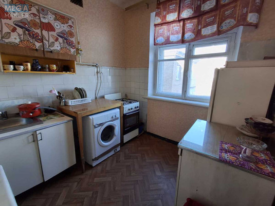 Оренда 2 кімнатної квартири, <a class="location-link" href="/kiev/" title="Недвижимость Київ">Київ</a>, <a class="location-link" href="/kiev/goloseevskij/" title="Недвижимость Голосіївський район">Голосіївський р-н</a>, Велика Китаївська вул., 83 (изображение 2)