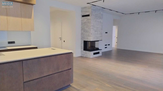 Продаж дома, 1&nbsp; поверх, 175&nbsp;кв.м, 4&nbsp;кімнати, ділянка 5&nbsp;соток, <a class="location-link" href="/dmitrovka-selo-kv-kievo-svyatoshinskij-rajon/" title="Недвижимость Дмитрівка">Дмитрівка</a>, Привітна, 53 (изображение 4)