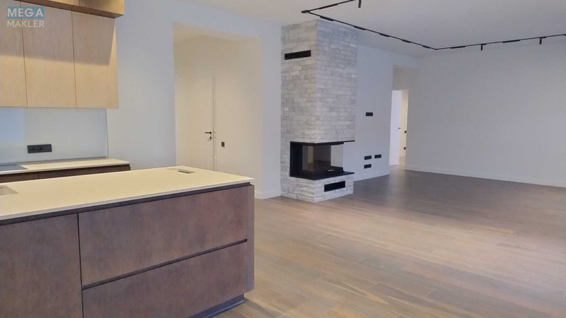 Продаж дома, 1&nbsp; поверх, 175&nbsp;кв.м, 4&nbsp;кімнати, ділянка 5&nbsp;соток, <a class="location-link" href="/dmitrovka-selo-kv-kievo-svyatoshinskij-rajon/" title="Недвижимость Дмитрівка">Дмитрівка</a>, Привітна, 53 (изображение 4)