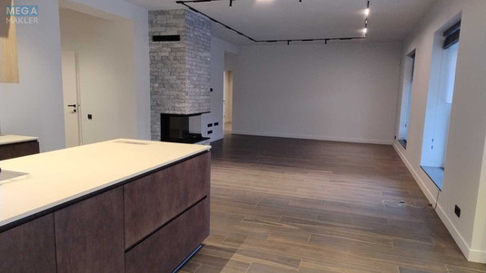 Продаж дома, 1&nbsp; поверх, 175&nbsp;кв.м, 4&nbsp;кімнати, ділянка 5&nbsp;соток, <a class="location-link" href="/dmitrovka-selo-kv-kievo-svyatoshinskij-rajon/" title="Недвижимость Дмитрівка">Дмитрівка</a>, Привітна, 53 (изображение 17)