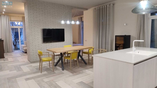 Продаж дома, 1&nbsp; поверх, 160&nbsp;кв.м, 4&nbsp;кімнати, ділянка 7&nbsp;соток, <a class="location-link" href="/dmitrovka-selo-kv-kievo-svyatoshinskij-rajon/" title="Недвижимость Дмитрівка">Дмитрівка</a>, Привітна, 114 (изображение 13)