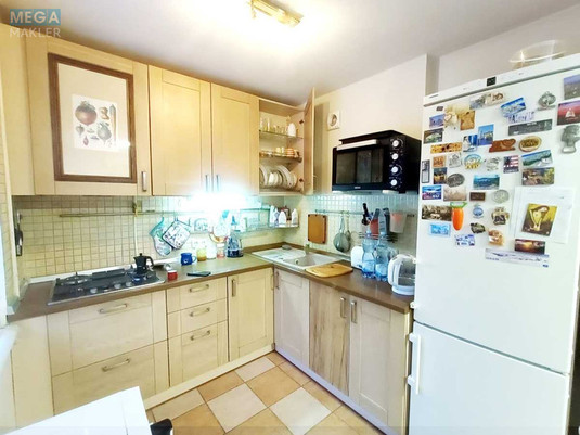 Продаж 2 кімнатної квартири (46/29/7), 1 пов. 5 пов. будинку, <a class="location-link" href="/kiev/" title="Недвижимость Київ">Київ</a>, <a class="location-link" href="/kiev/solomenskij/" title="Недвижимость Солом'янський район">Солом'янський р-н</a>, Академика Стражеско ул., 9 (изображение 6)