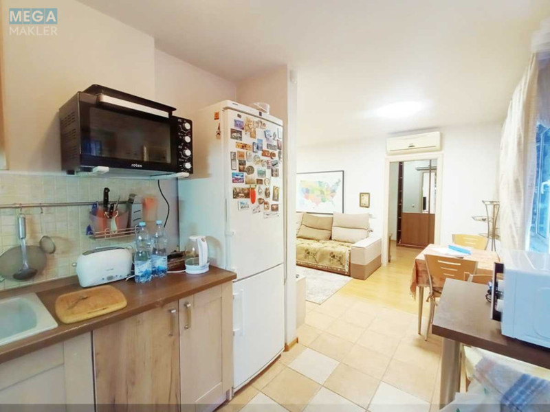 Продаж 2 кімнатної квартири (46/29/7), 1 пов. 5 пов. будинку, <a class="location-link" href="/kiev/" title="Недвижимость Київ">Київ</a>, <a class="location-link" href="/kiev/solomenskij/" title="Недвижимость Солом'янський район">Солом'янський р-н</a>, Академика Стражеско ул., 9 (изображение 7)