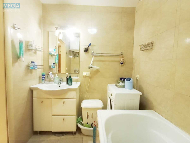 Продаж 2 кімнатної квартири (46/29/7), 1 пов. 5 пов. будинку, <a class="location-link" href="/kiev/" title="Недвижимость Київ">Київ</a>, <a class="location-link" href="/kiev/solomenskij/" title="Недвижимость Солом'янський район">Солом'янський р-н</a>, Академика Стражеско ул., 9 (изображение 14)