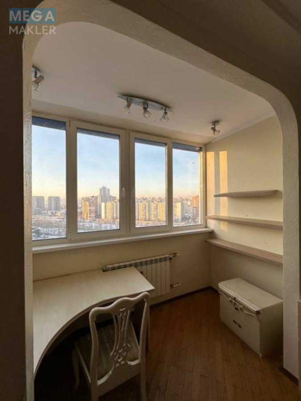 Оренда 3 кімнатної квартири, <a class="location-link" href="/kiev/" title="Недвижимость Київ">Київ</a>, <a class="location-link" href="/kiev/darnickij/" title="Недвижимость Дарницький район">Дарницький р-н</a>, Николая Бажана просп., 16 (изображение 3)