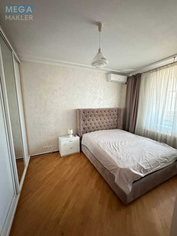 Оренда 3 кімнатної квартири, <a class="location-link" href="/kiev/" title="Недвижимость Київ">Київ</a>, <a class="location-link" href="/kiev/darnickij/" title="Недвижимость Дарницький район">Дарницький р-н</a>, Николая Бажана просп., 16 (изображение 4)