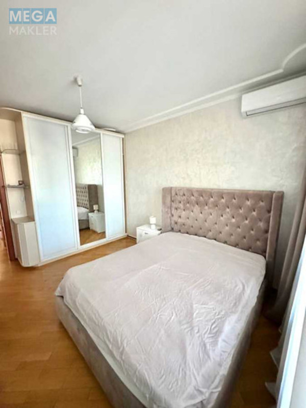 Оренда 3 кімнатної квартири, <a class="location-link" href="/kiev/" title="Недвижимость Київ">Київ</a>, <a class="location-link" href="/kiev/darnickij/" title="Недвижимость Дарницький район">Дарницький р-н</a>, Николая Бажана просп., 16 (изображение 6)