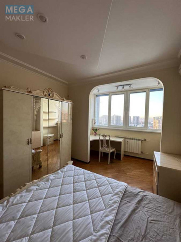 Оренда 3 кімнатної квартири, <a class="location-link" href="/kiev/" title="Недвижимость Київ">Київ</a>, <a class="location-link" href="/kiev/darnickij/" title="Недвижимость Дарницький район">Дарницький р-н</a>, Николая Бажана просп., 16 (изображение 11)