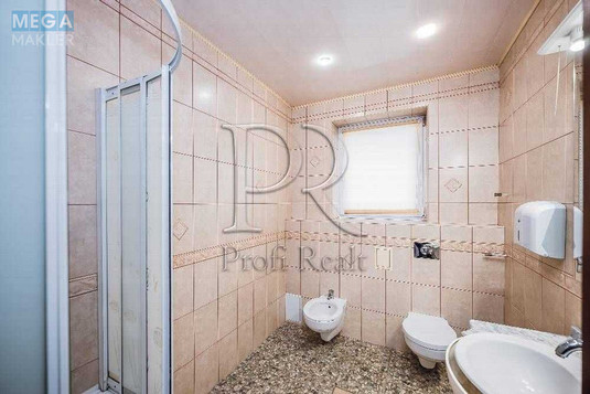 Продаж дома, 3&nbsp;поверху, 230&nbsp;кв.м, 6&nbsp;кімнат, ділянка 6&nbsp;соток, <a class="location-link" href="/kiev/" title="Недвижимость Київ">Київ</a>, <a class="location-link" href="/kiev/darnickij/" title="Недвижимость Дарницький район">Дарницький р-н</a>, 50-а Садова вул., 17 (изображение 15)