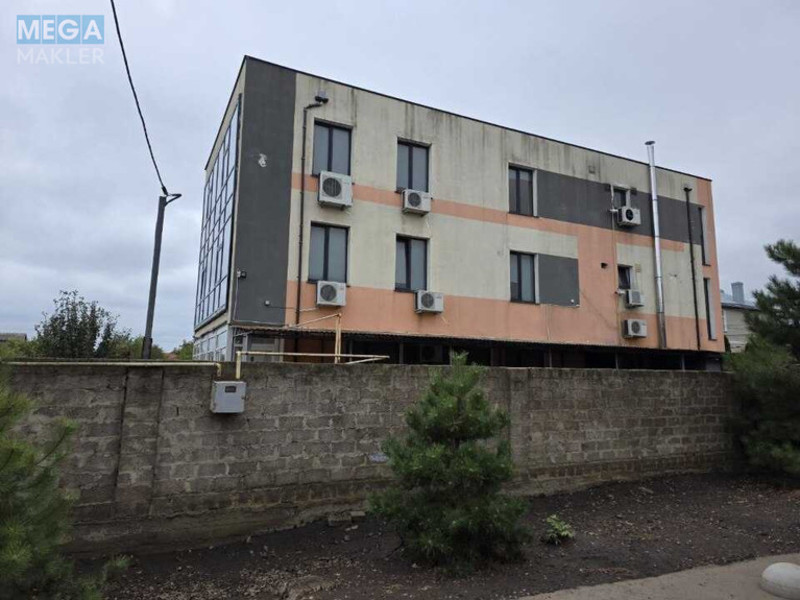 Продаж дома, 3&nbsp;поверху, 473&nbsp;кв.м, 9&nbsp;кімнат, ділянка 4&nbsp;сотки, <a class="location-link" href="/mizikevicha/" title="Недвижимость Мізікевича">Мізікевича</a>, Надії (изображение 3)