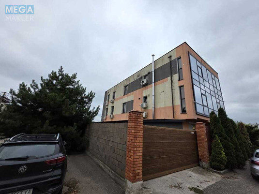 Продаж дома, 3&nbsp;поверху, 473&nbsp;кв.м, 9&nbsp;кімнат, ділянка 4&nbsp;сотки, <a class="location-link" href="/mizikevicha/" title="Недвижимость Мізікевича">Мізікевича</a>, Надії (изображение 8)