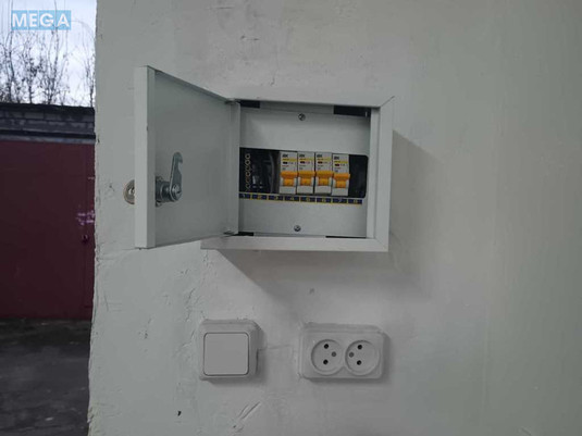 Продаж комерційної нерухомості, 40&nbsp;кв.м, <a class="location-link" href="/kiev/" title="Недвижимость Київ">Київ</a>, <a class="location-link" href="/kiev/desnyanskij/" title="Недвижимость Деснянський район">Деснянський р-н</a>, Крайня вул., 13 (изображение 10)