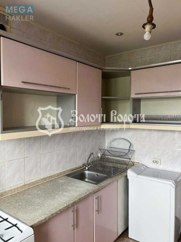 Продаж 3 кімнатної квартири (56,5/39/5,8), 5 пов. 5 пов. будинку, <a class="location-link" href="/kiev/" title="Недвижимость Київ">Київ</a>, <a class="location-link" href="/kiev/shevchenkovskij/" title="Недвижимость Шевченківський район">Шевченківський р-н</a>, Берестейський просп., 5 (изображение 8)