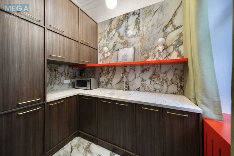 Оренда комерційної нерухомості, 100&nbsp;кв.м, под офис, <a class="location-link" href="/kiev/" title="Недвижимость Київ">Київ</a>, <a class="location-link" href="/kiev/shevchenkovskij/" title="Недвижимость Шевченківський район">Шевченківський р-н</a>, Владимирская ул., 92 (изображение 11)