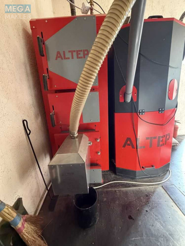 Продаж окремої будівлі/побудови, 470,60&nbsp;кв.м, <a class="location-link" href="/kiev/" title="Недвижимость Київ">Київ</a>, <a class="location-link" href="/kiev/shevchenkovskij/" title="Недвижимость Шевченківський район">Шевченківський р-н</a>, Тропинина ул., 4Б (изображение 24)