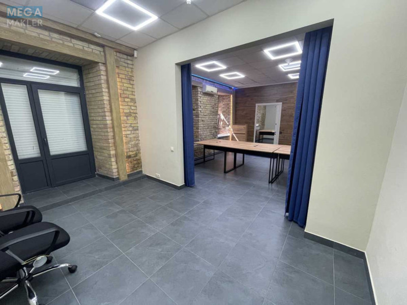 Оренда комерційної нерухомості, 110&nbsp;кв.м, под офис, <a class="location-link" href="/kiev/" title="Недвижимость Київ">Київ</a>, <a class="location-link" href="/kiev/pecherskij/" title="Недвижимость Печерський район">Печерський р-н</a>, Саксаганского ул., 43 (изображение 4)