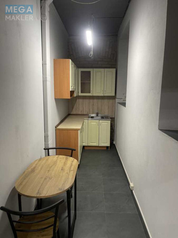 Оренда комерційної нерухомості, 110&nbsp;кв.м, под офис, <a class="location-link" href="/kiev/" title="Недвижимость Київ">Київ</a>, <a class="location-link" href="/kiev/pecherskij/" title="Недвижимость Печерський район">Печерський р-н</a>, Саксаганского ул., 43 (изображение 9)