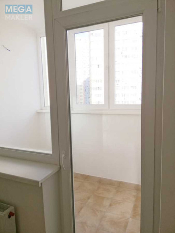 Продаж 1 кімнатної квартири (38/18/10), 10 пов. 26 пов. будинку, <a class="location-link" href="/kiev/" title="Недвижимость Київ">Київ</a>, <a class="location-link" href="/kiev/obolonskij/" title="Недвижимость Оболонський район">Оболонський р-н</a>, Петра Калнишевського вул., 6 (изображение 17)