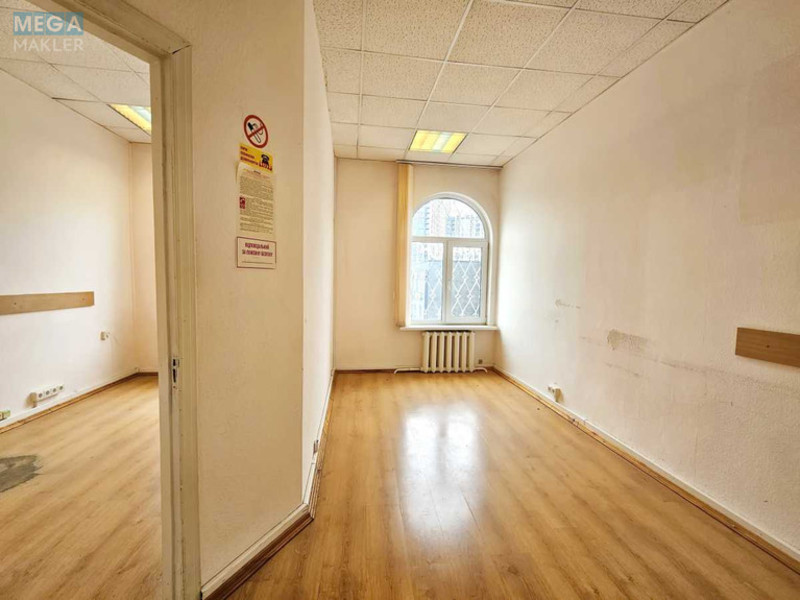 Оренда комерційної нерухомості, 228&nbsp;кв.м, под офис, <a class="location-link" href="/kiev/" title="Недвижимость Київ">Київ</a>, <a class="location-link" href="/kiev/pecherskij/" title="Недвижимость Печерський район">Печерський р-н</a>, Іоанна Павла ІІ вул. (изображение 5)