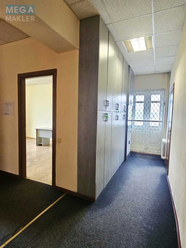 Оренда комерційної нерухомості, 228&nbsp;кв.м, под офис, <a class="location-link" href="/kiev/" title="Недвижимость Київ">Київ</a>, <a class="location-link" href="/kiev/pecherskij/" title="Недвижимость Печерський район">Печерський р-н</a>, Іоанна Павла ІІ вул. (изображение 11)