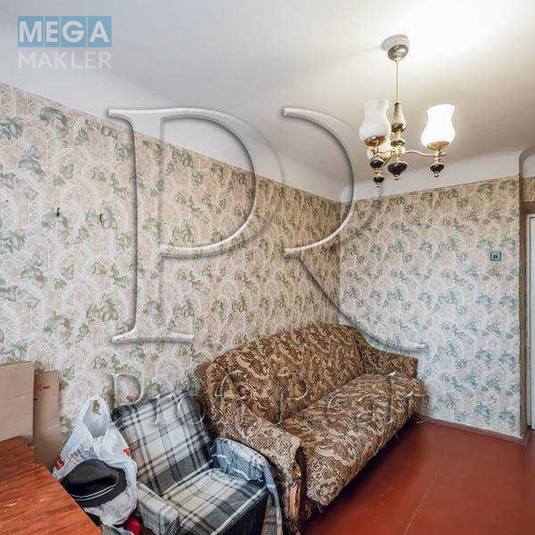 Продаж 3 кімнатної квартири (68/41/8), 8 пов. 9 пов. будинку, <a class="location-link" href="/kiev/" title="Недвижимость Київ">Київ</a>, <a class="location-link" href="/kiev/dneprovskij/" title="Недвижимость Дніпровський район">Дніпровський р-н</a>, Хорольська вулиця, 10 (изображение 8)