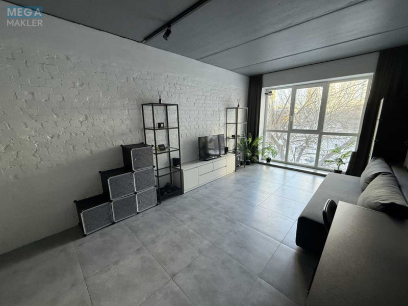 Оренда 1 кімнатної квартири, <a class="location-link" href="/kiev/" title="Недвижимость Київ">Київ</a>, <a class="location-link" href="/kiev/darnickij/" title="Недвижимость Дарницький район">Дарницький р-н</a>, Каменская ул., 123 (изображение 2)