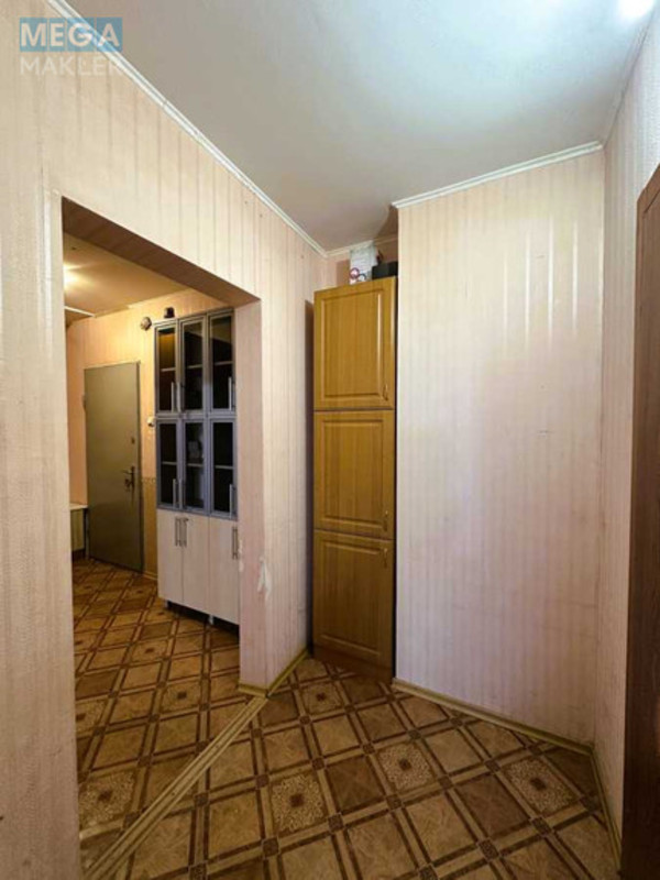 Оренда 1 кімнатної квартири, <a class="location-link" href="/kiev/" title="Недвижимость Київ">Київ</a>, <a class="location-link" href="/kiev/darnickij/" title="Недвижимость Дарницький район">Дарницький р-н</a>, Урлівська вул., 38 (изображение 8)