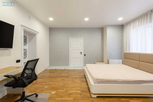 Продаж дома, 2&nbsp;поверху, 460&nbsp;кв.м, 4&nbsp;кімнати, ділянка 12&nbsp;соток, <a class="location-link" href="/petropavlovskaya-borshagovka/" title="Недвижимость Петропавлівська Борщагівка">Петропавлівська Борщагівка</a>, Харківська (изображение 18)