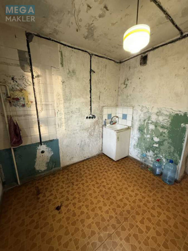 Продаж 1 кімнатної квартири (37/19/7), 4 пов. 9 пов. будинку, <a class="location-link" href="/kiev/" title="Недвижимость Київ">Київ</a>, <a class="location-link" href="/kiev/obolonskij/" title="Недвижимость Оболонський район">Оболонський р-н</a>, Маршала Рокоссовского просп., 10 (изображение 8)