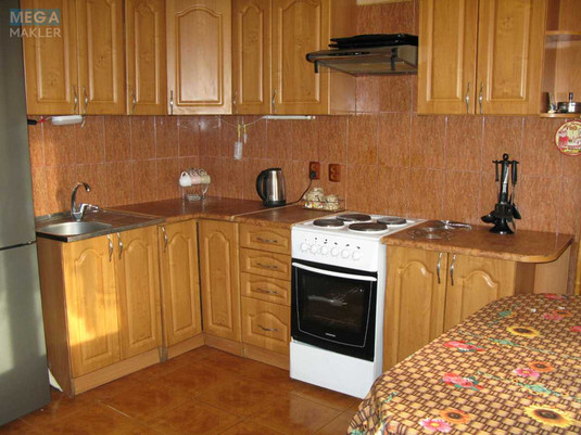 Оренда 2 кімнатної квартири, <a class="location-link" href="/kiev/" title="Недвижимость Київ">Київ</a>, <a class="location-link" href="/kiev/goloseevskij/" title="Недвижимость Голосіївський район">Голосіївський р-н</a>, Саперно-Слободская ул. (изображение 2)