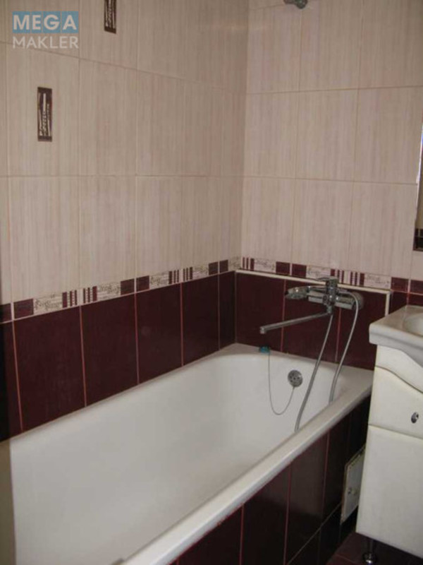 Оренда 2 кімнатної квартири, <a class="location-link" href="/kiev/" title="Недвижимость Київ">Київ</a>, <a class="location-link" href="/kiev/goloseevskij/" title="Недвижимость Голосіївський район">Голосіївський р-н</a>, Саперно-Слободская ул. (изображение 13)