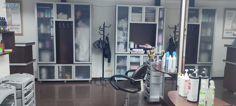 Оренда комерційної нерухомості, 54&nbsp;кв.м, под офис, <a class="location-link" href="/kiev/" title="Недвижимость Київ">Київ</a>, <a class="location-link" href="/kiev/solomenskij/" title="Недвижимость Солом'янський район">Солом'янський р-н</a>, Вадима Гетьмана ул., 36 (изображение 4)