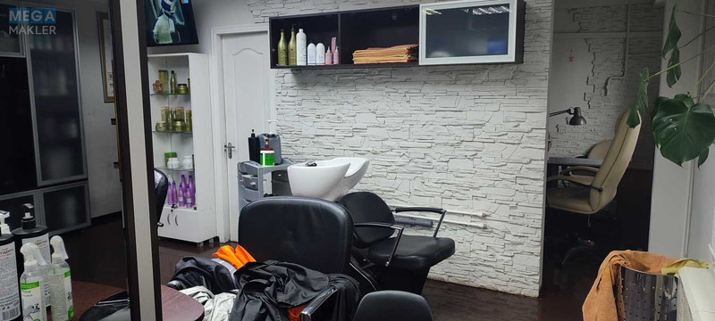 Оренда комерційної нерухомості, 54&nbsp;кв.м, под офис, <a class="location-link" href="/kiev/" title="Недвижимость Київ">Київ</a>, <a class="location-link" href="/kiev/solomenskij/" title="Недвижимость Солом'янський район">Солом'янський р-н</a>, Вадима Гетьмана ул., 36 (изображение 5)