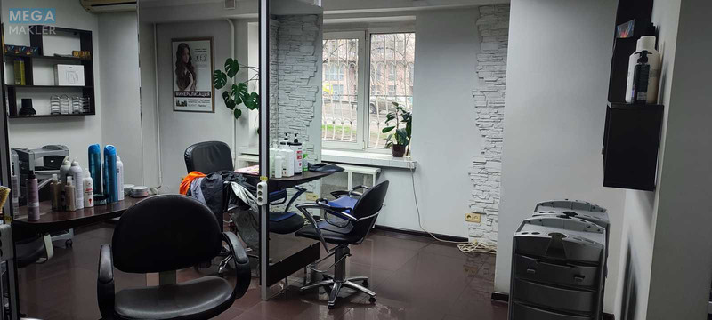 Оренда комерційної нерухомості, 54&nbsp;кв.м, под офис, <a class="location-link" href="/kiev/" title="Недвижимость Київ">Київ</a>, <a class="location-link" href="/kiev/solomenskij/" title="Недвижимость Солом'янський район">Солом'янський р-н</a>, Вадима Гетьмана ул., 36 (изображение 7)