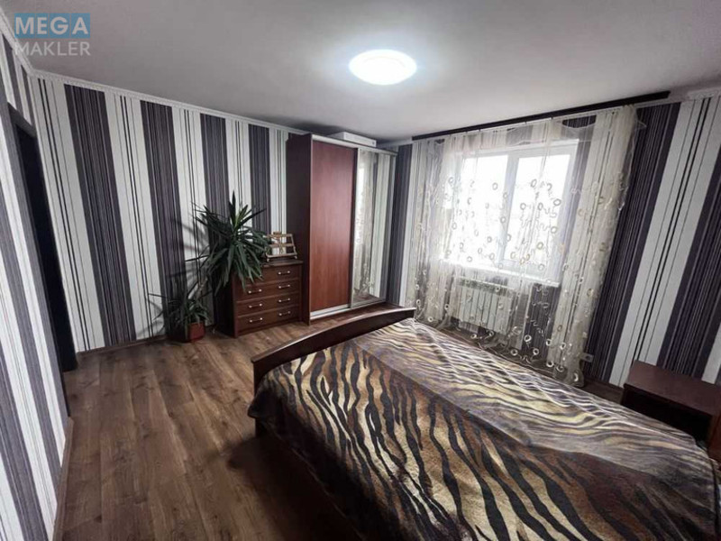 Продаж дома, 2&nbsp;поверху, 153&nbsp;кв.м, 5&nbsp;кімнат, ділянка 24&nbsp;сотки, <a class="location-link" href="/krasilovka-selo-kv-brovarskij-rajon/" title="Недвижимость Красилівка">Красилівка</a>, Кірова (изображение 9)