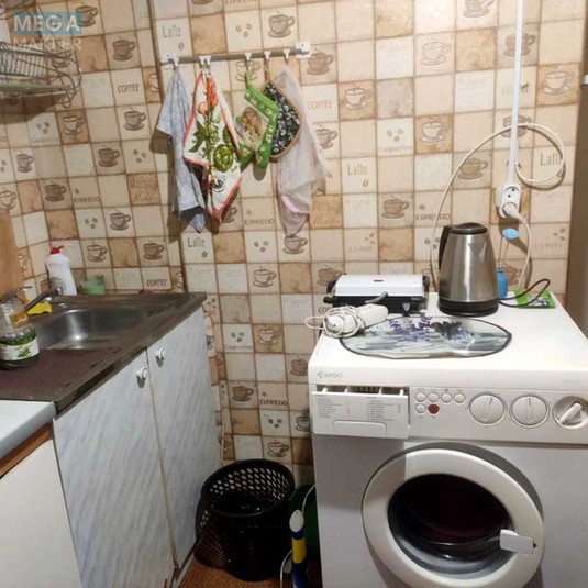 Оренда 1 кімнатної квартири, <a class="location-link" href="/kiev/" title="Недвижимость Київ">Київ</a>, <a class="location-link" href="/kiev/solomenskij/" title="Недвижимость Солом'янський район">Солом'янський р-н</a>, Митрополита Василя Липківського вул., 23 (изображение 4)