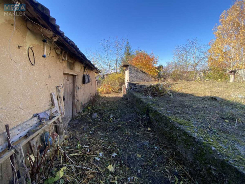 Продаж дома, 1&nbsp; поверх, 50&nbsp;кв.м, 2&nbsp;кімнати, ділянка 41&nbsp;сотка, <a class="location-link" href="/ivankov-selo-kv/" title="Недвижимость Іванків">Іванків</a>, <a class="location-link" href="/ivankov-selo-kv/goloseevskij/" title="Недвижимость Голосеевский район">Голосеевский р-н</a>, провулок Народний (изображение 12)