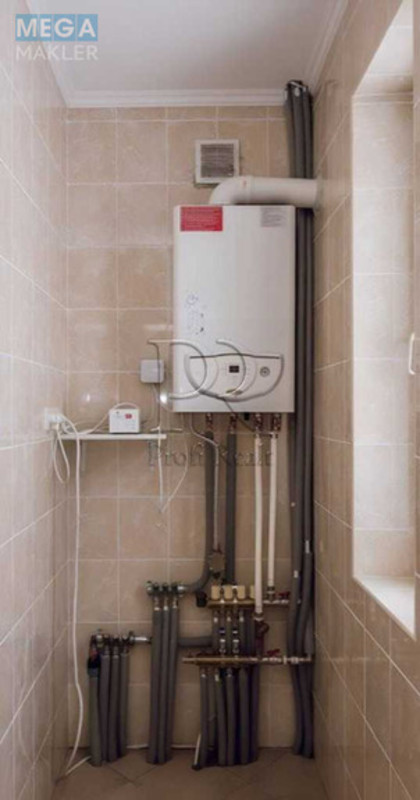 Продаж 12 кімнатної квартири (180/135/23), 2 пов. 2 пов. будинку, <a class="location-link" href="/peremoga-selo-kv/" title="Недвижимость Перемога">Перемога</a>, Грушевського вулиця (изображение 11)