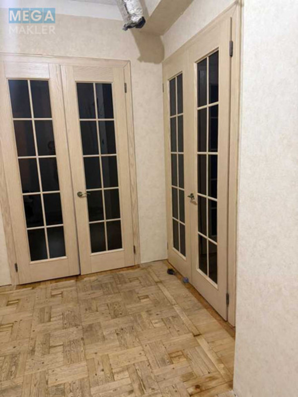 Продаж 3 кімнатної квартири (80/50/8), 3 пов. 5 пов. будинку, <a class="location-link" href="/zaporozhje/" title="Недвижимость Запоріжжя">Запоріжжя</a>, <a class="location-link" href="/zaporozhje/leninskij/" title="Недвижимость Ленинский район">Ленинский р-н</a>, Проспект Соборний (изображение 20)